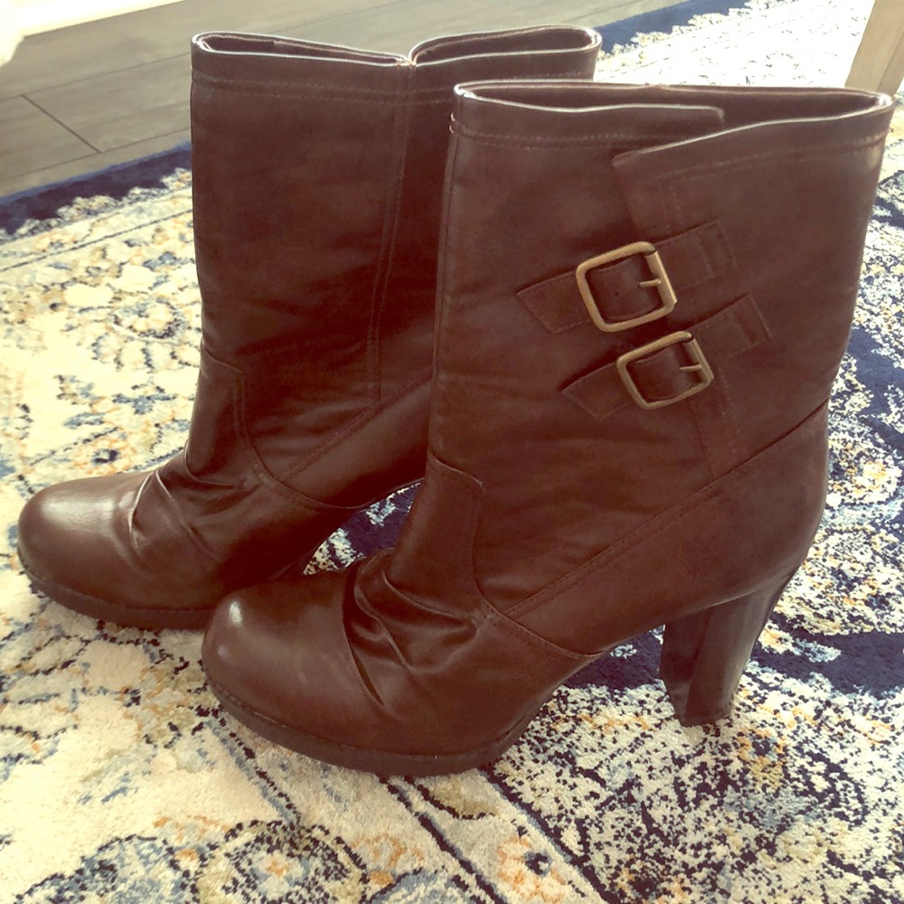 Brown boots